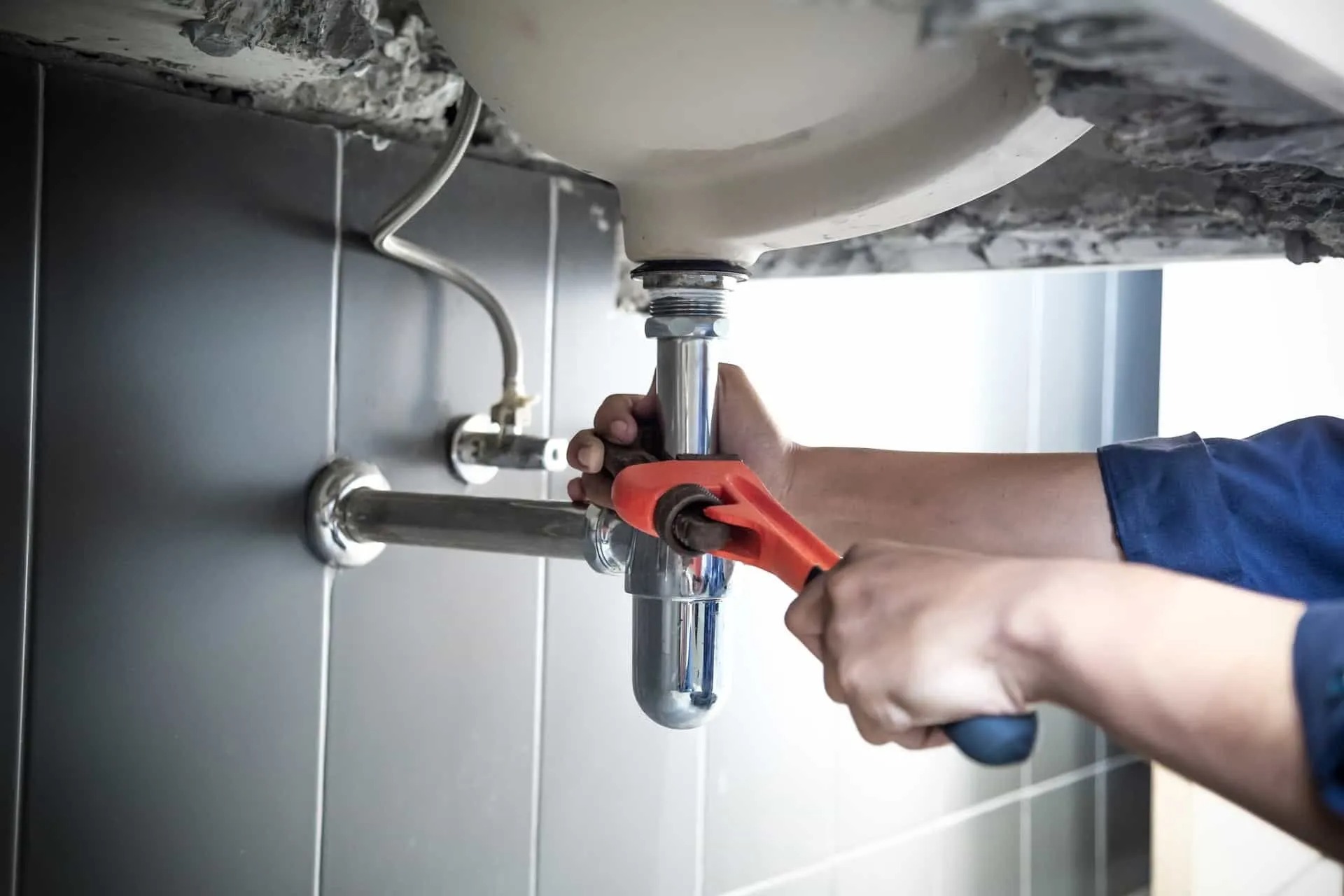 Plumbing Services - 24/7 2